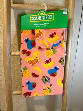 Sesame Street Fruit Friends Hooded Towel Elmo Cookie Monster Big Bird NWT